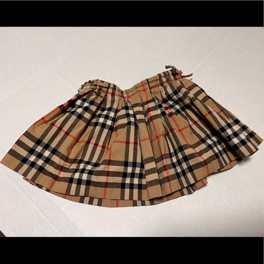 Burberry skirt 6 months